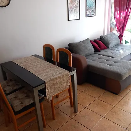 Apartment Ferienwohnung Fuer 4 Personen Ca 65 Qm In Zelenka, Dalmatien Mitteldalmatien